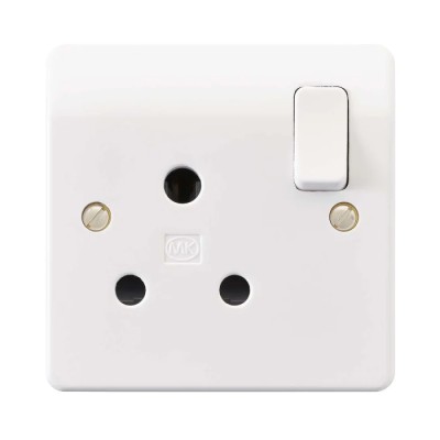 MK Electric 15A White 1 Gang Indoor Flush Mount Electrical Socket with USB, Rocker Switch, IP66 K2893WHI