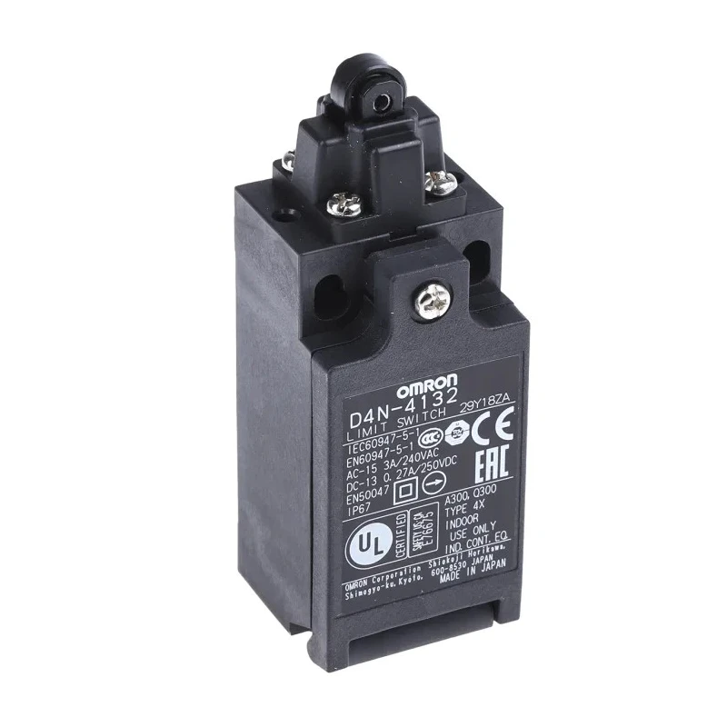 Omron D4n Series Roller Plunger Interlock Switch 1 NO/1 NC Contact, IP67 Polyester Housing, 4A Current Rating 