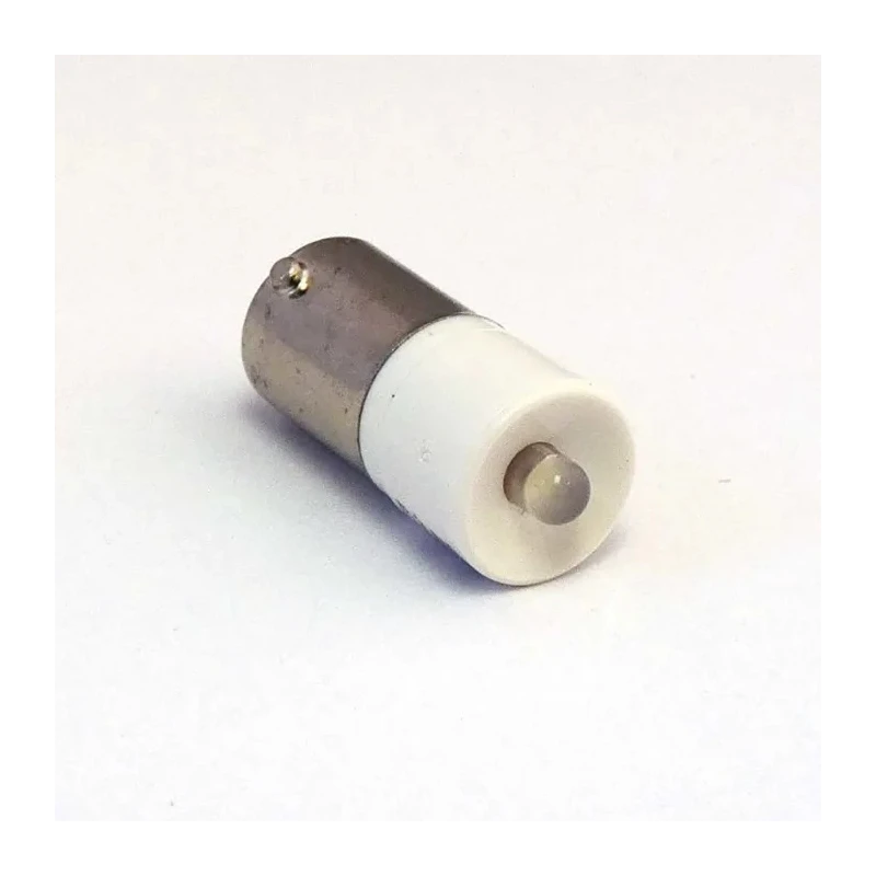 CML Innovative Technologies White Panel Mount Indicator 10 mm Mount Hole Size, M8 Termination, 24V, 2300mcd 1860235W3DA