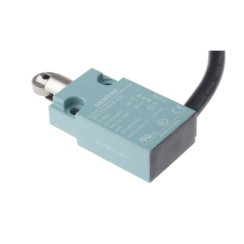 Siemens 3SE5 Series Roller Plunger Limit Switch, 1 NO/1 NC Contact, IP67/IP66, Metal Housing 3SE5413-0CD20-1EA2