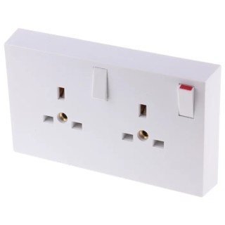 RS PRO 13A White 2 Gang Plug Socket Converter Socket Indoor Type G British 230V 776-8431