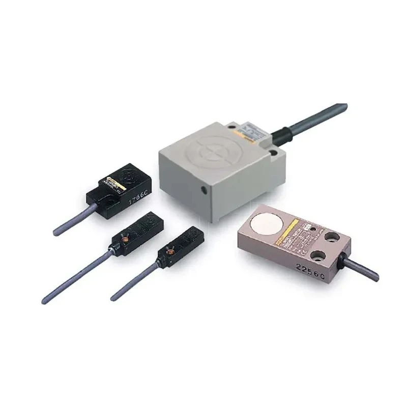 Omron Block Inductive Proximity Sensor M3 Thread Size 2-Wire Cable Output 5 mm Detection Range TL-W5MD1 2M