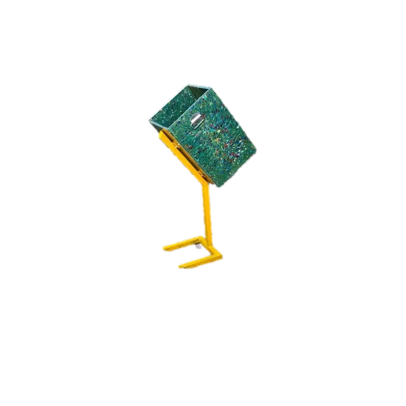 designer-dustbin-made-from-waste-plastic-26758