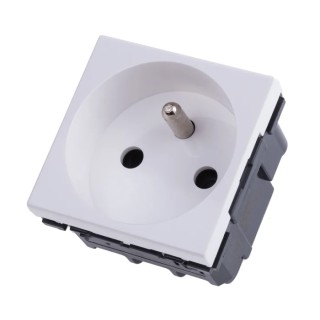 Legrand 16A White 1 Gang Plug Socket Arteor Indoor Type E 5 720 21