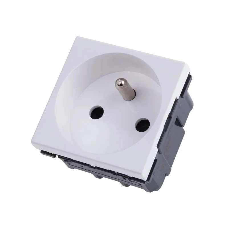 Legrand 16A White 1 Gang Plug Socket Arteor Indoor Type E 5 720 21