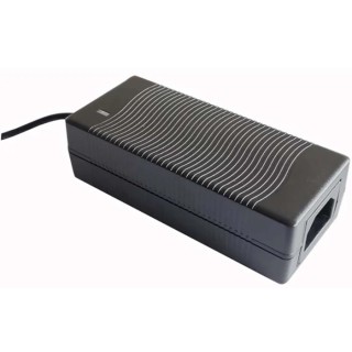 RS PRO AC/DC Power Adapter 15V DC 65W 4.33A IEC 320 C14 2.1 x 5.5 x 11 mm Centre Positive 204-7564