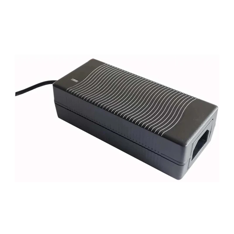 RS PRO AC/DC Power Adapter 15V DC 65W 4.33A IEC 320 C14 2.1 x 5.5 x 11 mm Centre Positive 204-7564