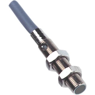 RS Pro Threaded Barrel Inductive Proximity Sensor M5 x 0.5, PNP 30V dc 200mA 25mm Length 0.8 mm Detection 206-6127