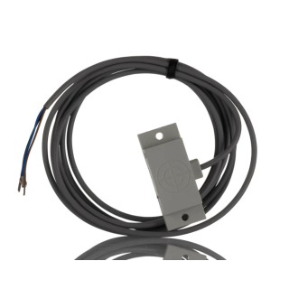 RS PRO Capacitive Proximity Sensor Block Style Non-Flush Mounting 10 mm Detection PNP Output 200mA 30V dc 896-7273