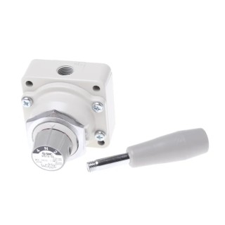 SMC Handle Pneumatic Manual Control Valve VH Series, NPT Rc 1/4, 4/3 Valve Function, Red Control Button III B VH210-02