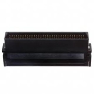 TE Connectivity AMPLIMITE 0.50 Series 68 Way Right Angle 0.64 mm Pitch Male Cable D-Sub Connector 5390377-7