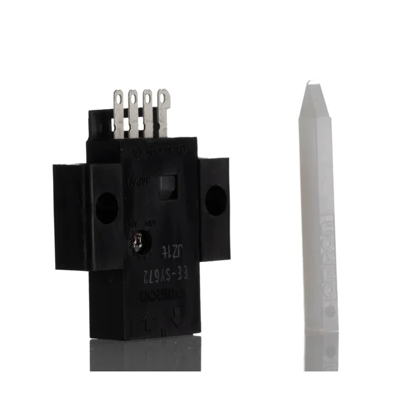 Omron Retroreflective Photoelectric Sensor, Block Style, Infrared Light Source, NPN Output, 1 mm to 5 mm Detection EE-SY672