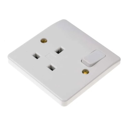 MK Electric 13A White 1 Gang Plug Socket Logic Plus Indoor Type G British K2757 WHI