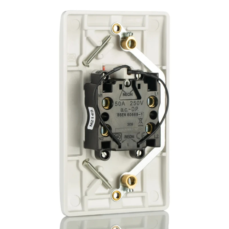 MK Electric White Rocker Light Switch, Logic Plus 250V 45A Flush Mount K5215 WHI