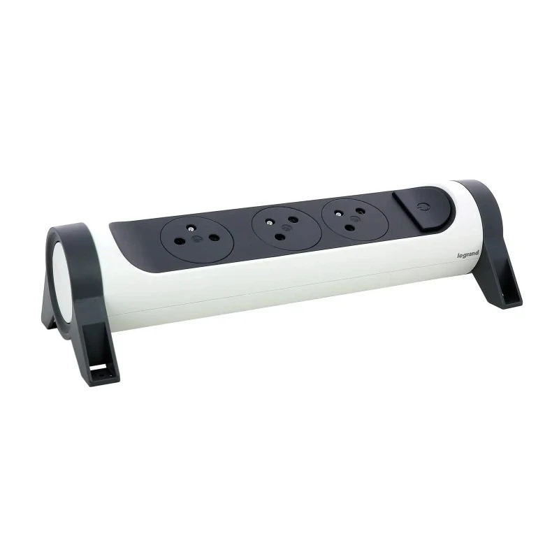 Legrand 3 Socket Type E Extension Lead 16 A Current 3680 W Power 50 Hz FREQUENCY 049464