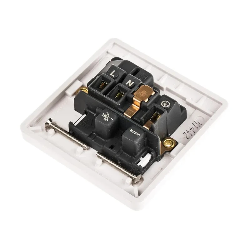 MK Electric 5A White 1 Gang Plug Socket Logic Plus Indoor European Round Shuttered 2P+E UK K2891 WHI