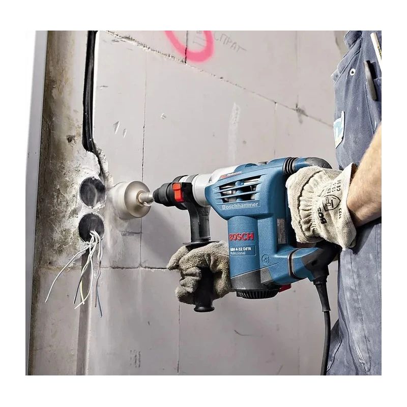 Bosch Rotary Hammer Drill Corded 230V, 900W, Brushed Motor, SDS Plus Chuck, Type F Schuko Plug 0611332101