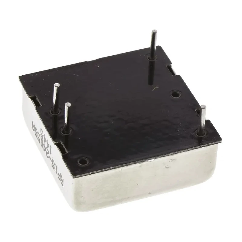 Recom DC/DC Converter 5V DC 3A 18-36V DC Input 15W Through Hole Mounting RP15