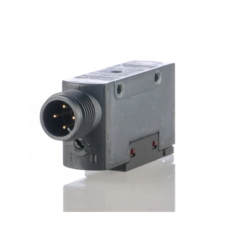 Omron Retroreflective Photoelectric Sensor Block Sensor 100 mm to 2 m Detection Range PNP Output IP67 E3S-AR86