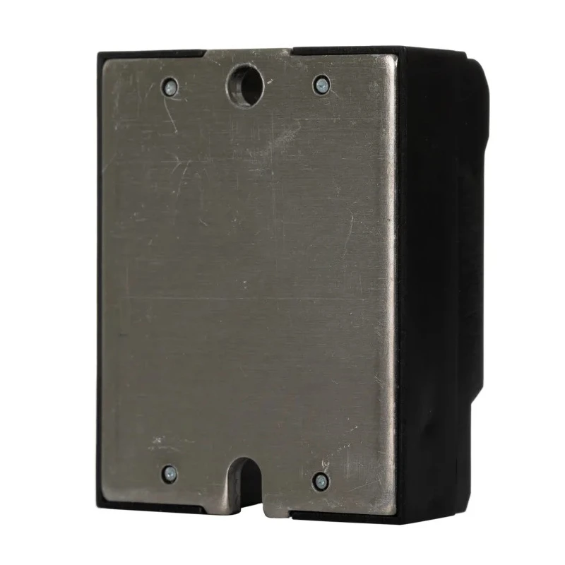 Crydom 1-DC Series Solid State Relay Panel Mount 7A Load 500V Load 32V Control D5D07