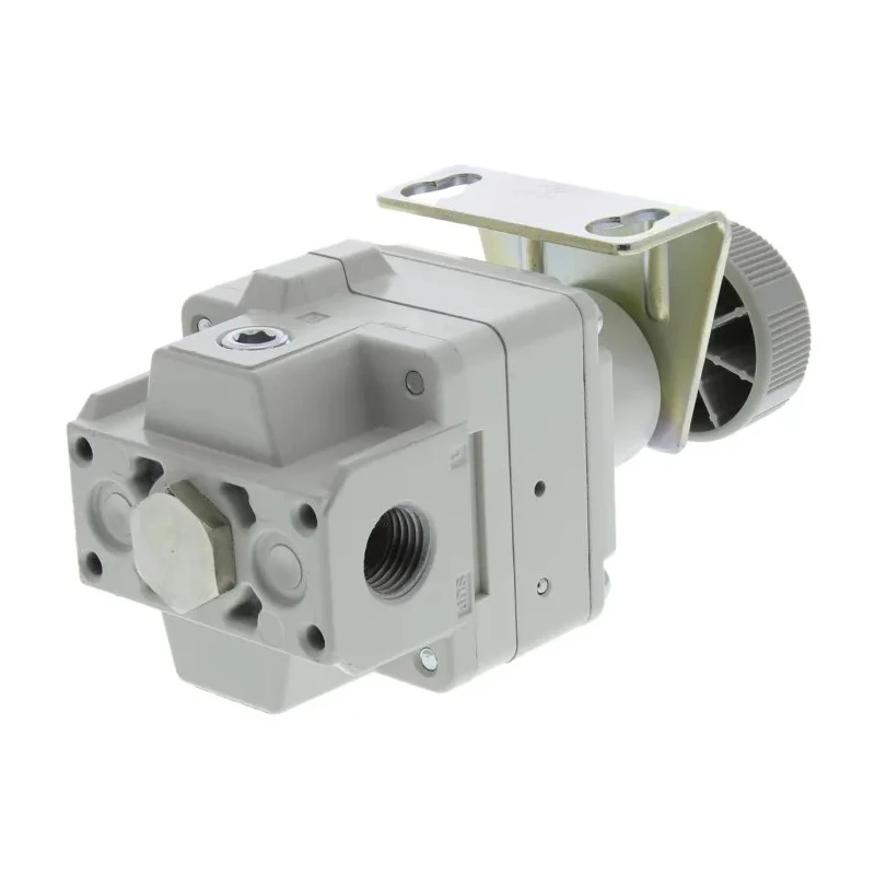 SMC Pneumatic RC Outlet Regulator 1/4 in 0.005 MPa Maximum Operating Temperature 60°C IR20 