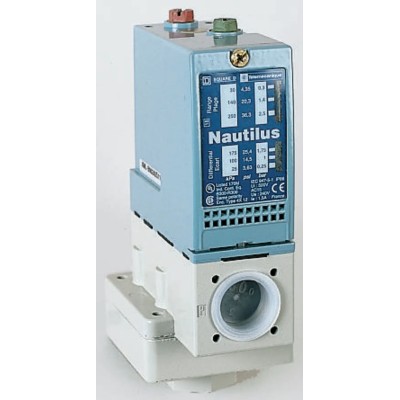 Telemecanique Sensors XMLB Series Differential Pressure Sensor 1.3 bar to 20 bar Relay Output Zinc Alloy Housing XMLB020A2S12