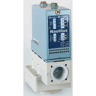 Telemecanique Sensors Pressure Sensor , Differential Reading, 1 CO Output, -0.87 bar to -0.01 bar, 120-250V dc XMLBM02V2S12
