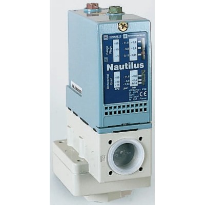 Telemecanique Sensors Pressure Sensor , Differential Reading, 1 CO Output, -0.87 bar to -0.01 bar, 120-250V dc XMLBM02V2S12