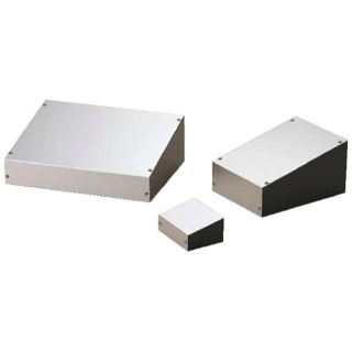 Takachi Electric Industrial Silver Aluminium Desktop Enclosure Sloped Front 150 mm x 110 mm x 70 mm TS11-15