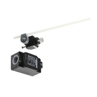 Telemecanique Sensors OsiSense XC Series Lever Limit Switch 1 NO/1 NC IP65 Plastic Housing 240V AC 3A 
