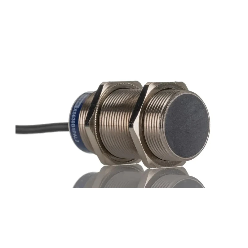 Telemecanique Sensors Threaded Barrel Inductive Proximity Sensor M30 PNP OsiSense 48V DC 15 mm 240V AC XS630B1PAL2