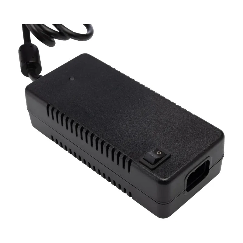 OEP 25W to 65W Single/Triple Output Switch Mode AC/DC Adapter 240V AC Input 3 A Output 5 V DC SPU65-201