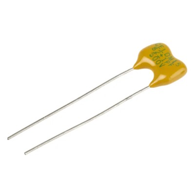 RS PRO 82 pF 500V dc Radial Mica Capacitor 1 pF Tolerance 495-739