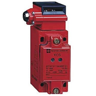Telemecanique Sensors Safety Interlock Switch with Keyed Actuator Zinc Alloy Housing IP67 Protection XCSB701