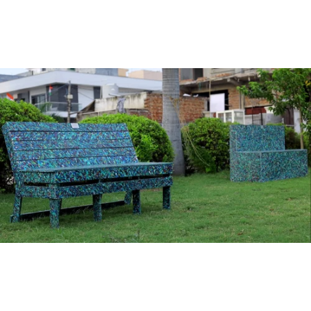 outdoor-bench-made-from-waste-plastic-26312