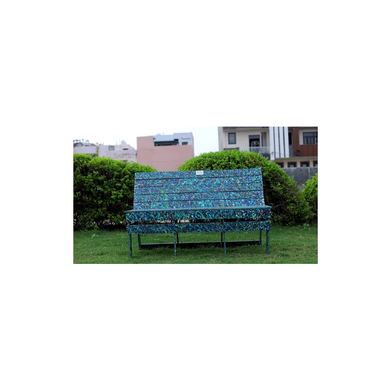 outdoor-bench-made-from-waste-plastic-26312-1