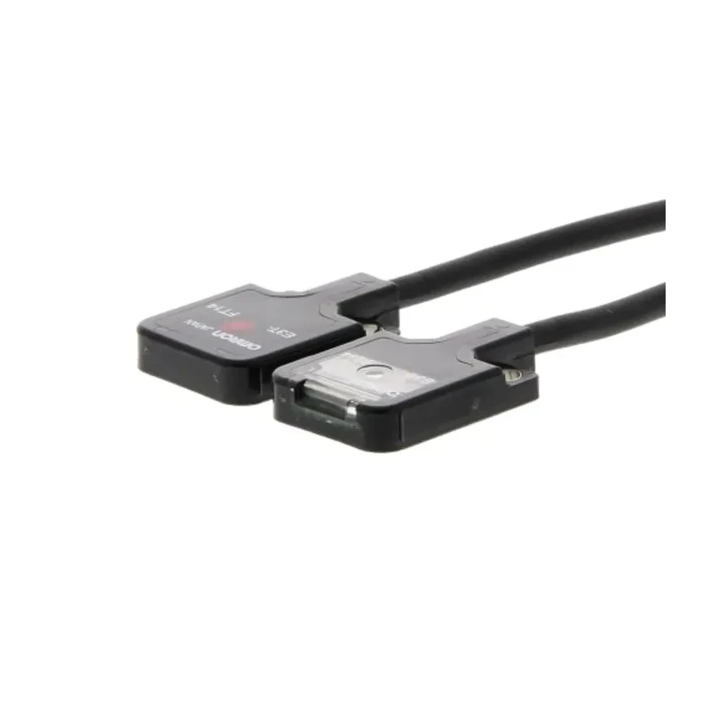 Omron Through Beam Photoelectric Sensor Block Style 500 mm Detection Range PNP Output IP67 E3T-FT13