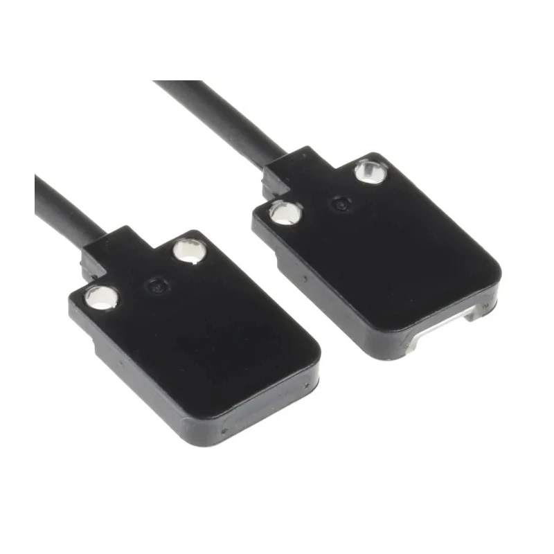 Omron Through Beam Photoelectric Sensor Block Style 500 mm Detection Range PNP Output IP67 E3T-FT13