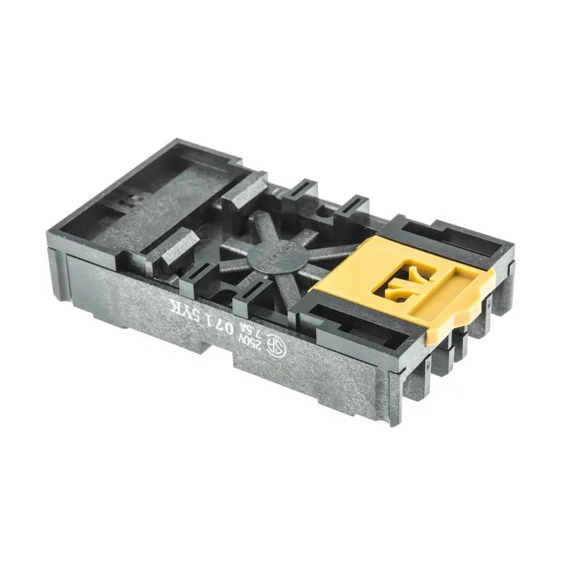Omron 230V AC 5A 8 Way DIN Rail Relay Socket with Screw Terminals for G4Q Series 8PFA1