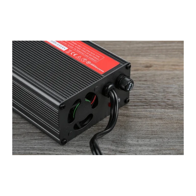 RS PRO 12V Lead Acid Battery Charger 10A 3-Stage EU Plug 549-328