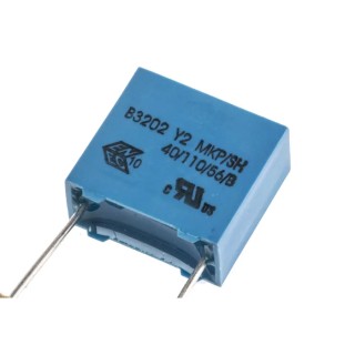 TDK B32021 Film Capacitor 10 nF 300V AC 300V DC Through Hole 2 Pin B32021A3103M289