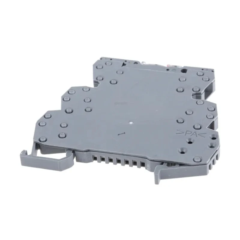 ABB R600 Series Interface Relay DIN Rail Mount SPDT Contact, 5V DC Coil, 40mA Coil Current 1SNA645036R2500 RB121PG-5VDC