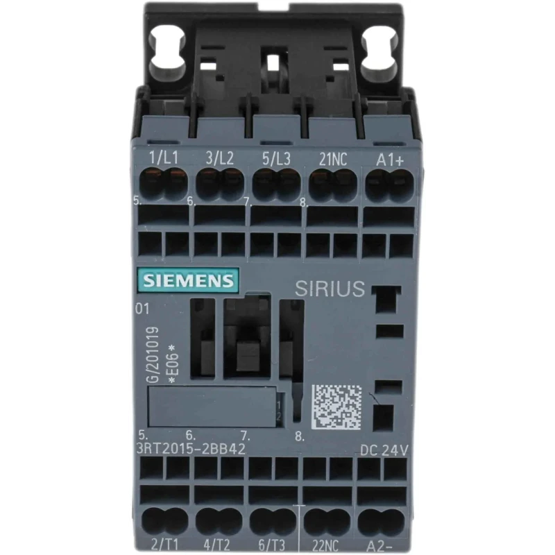 Siemens 3RT2 Contactor, 24V DC Coil, 3-Pole, 7 A, 3 kW, 3 NO, 400V AC 3RT2015-2BB42