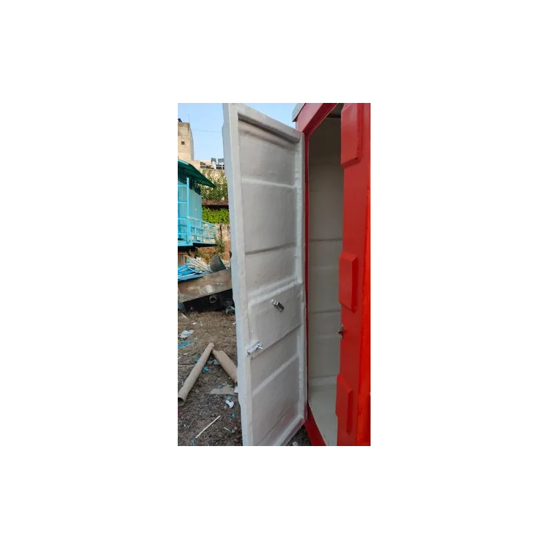 hind-frp-single-cabin-toilet-26066-2