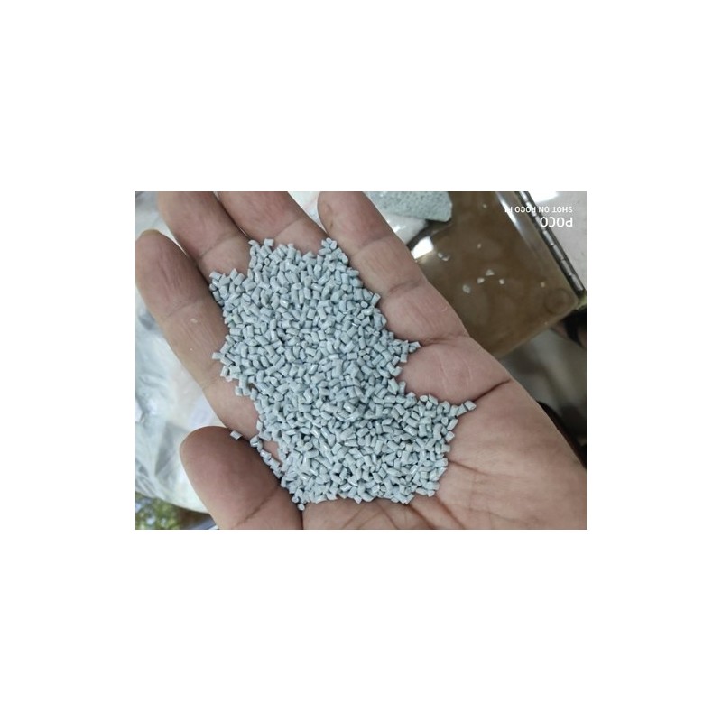 polycarbonate-grey-granules