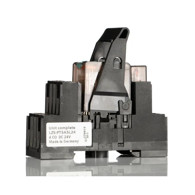 Siemens LZS Series Coupling Relay Plug-in 24V DC Coil 4PDT LZS:PT5A5L24