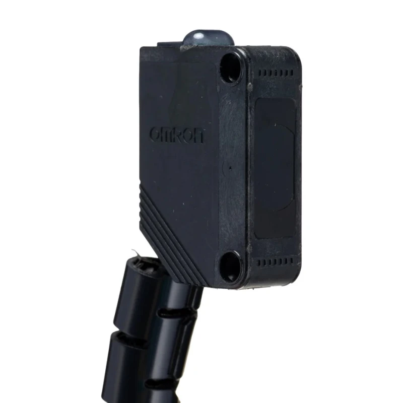 Omron Through Beam Photoelectric Sensor Block Style 15 m Detection Range PNP Output IP67 E3Z-T81-M1J-1 0.3M
