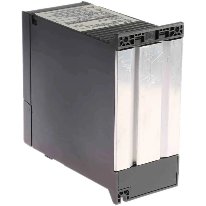 Danfoss Variable Speed Inverter Drive VLT FC51 Series 370 W 1 Phase 230V AC 2.2 A FC51