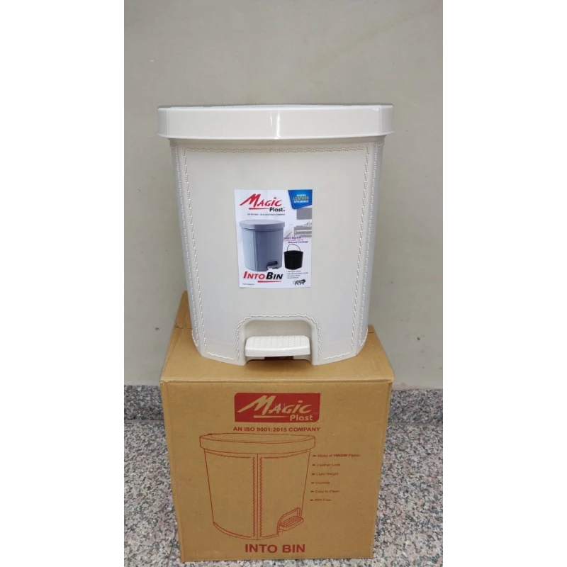 magic-white-color-into-waste-bin