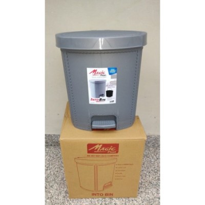 magic-grey-color-into-waste-bin